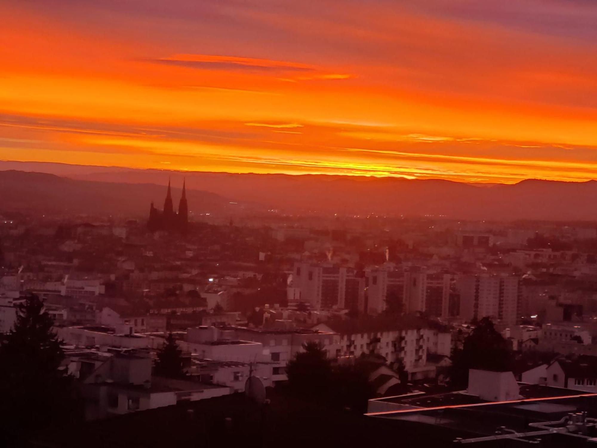 Entre Ville Et Nature - Les Hauts De Clermont Avec Garage Gratuit Ngoại thất bức ảnh